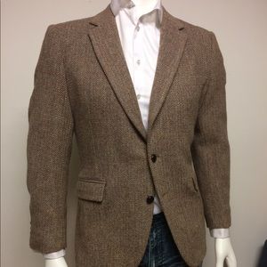 Brown Harris Tweed wool jacket sized 42R
